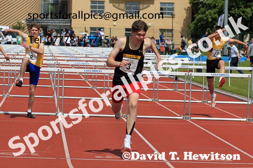 Mens U-17s and Boys U-15s Hurdles, 2022 Northern Inter Counties U17s and U15s Track and Field, York, Thursday, June 2nd. Photo: David T. Hewitson/Sports for All Pics